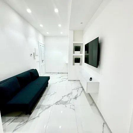 Licheni R-home * Ρώμη